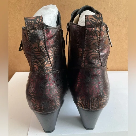 Patrizia Copper Heeled Boots - NIB - Picture 5 of 6